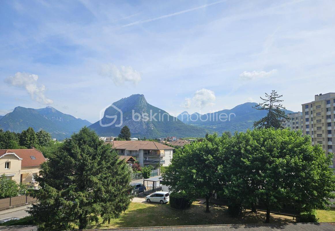 Appartement 5 pièces 93 m² · à Fontaine · 93 m² · 135 000 €