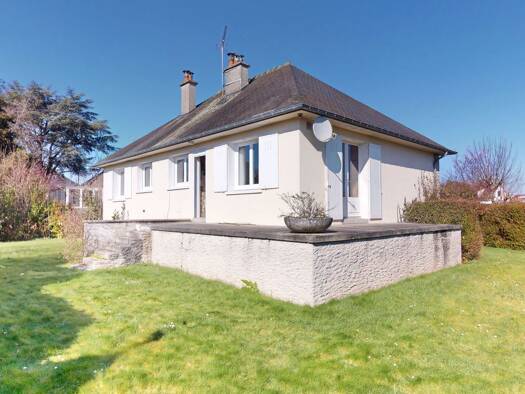 Maison de plain-pied à vendre 233 200 € 4 pièces 3 chambres 85 m² 650 m² de terrain Route de Port Bayeux 14400