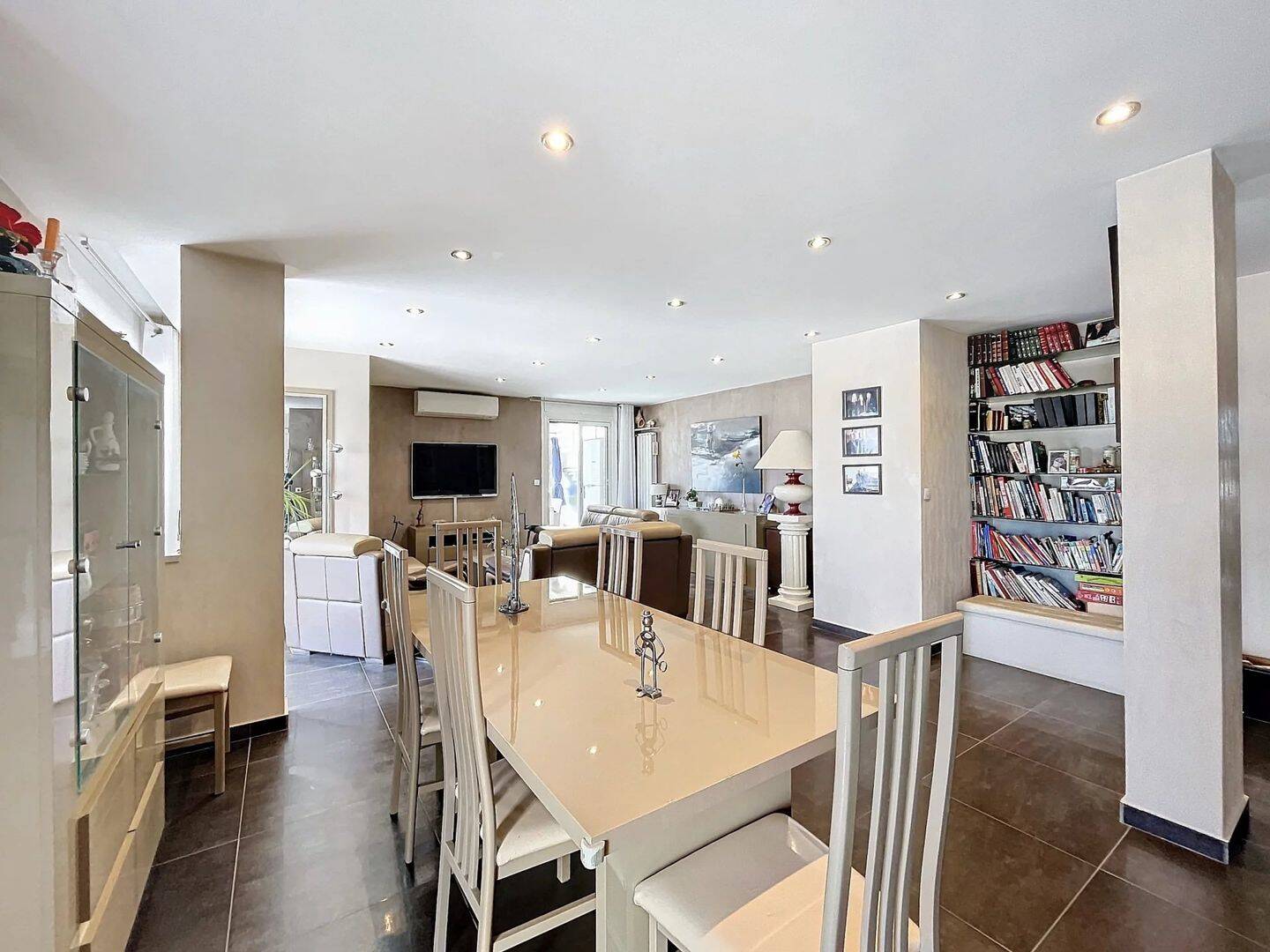 Appartement 3 pièces 112 m² · à Nice · 111,6 m² · 790 400 €