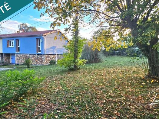 Maison à vendre 149 900 € 3 pièces 2 chambres 72 m² 1 327 m² de terrain Brassac-les-Mines 63570