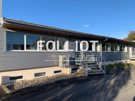 Espace bureau à louer 1 300 € 150 m² de bureaux Agneaux 50180