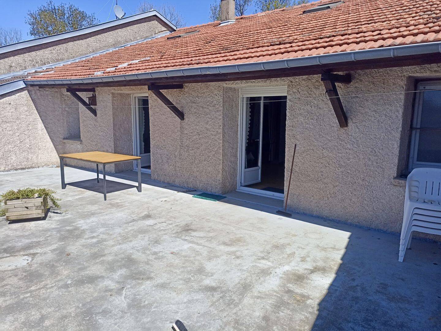 Maison 7 pièces 270 m² · à Sancy · 270 m² · 375 000 €