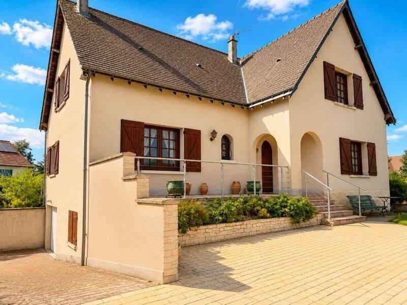 Maison 6 pièces 165 m² · à Chambray-lès-Tours · 165 m² · 349 990 €