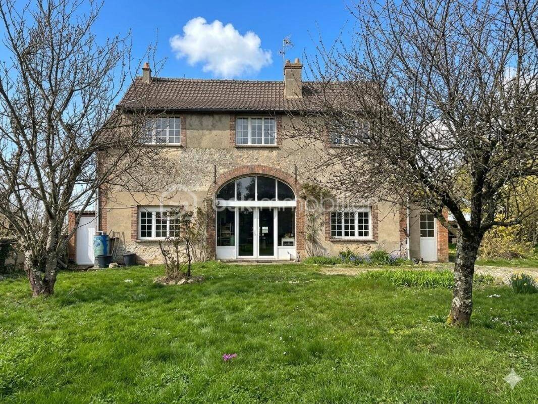 Maison 6 pièces 170 m² · à Courtenay · 170 m² · 179 000 €