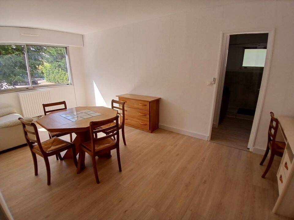 Appartement 2 pièces 50 m² · à Dijon · 50 m² · 820 €