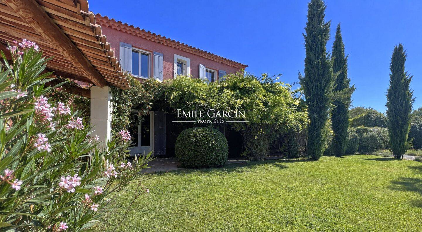 Maison 6 pièces 130 m² · à Roussillon · 130 m² · 680 000 €