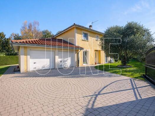 Maison à vendre 549 000 € 6 pièces 5 chambres 138 m² 1 002 m² de terrain Simandres 69360