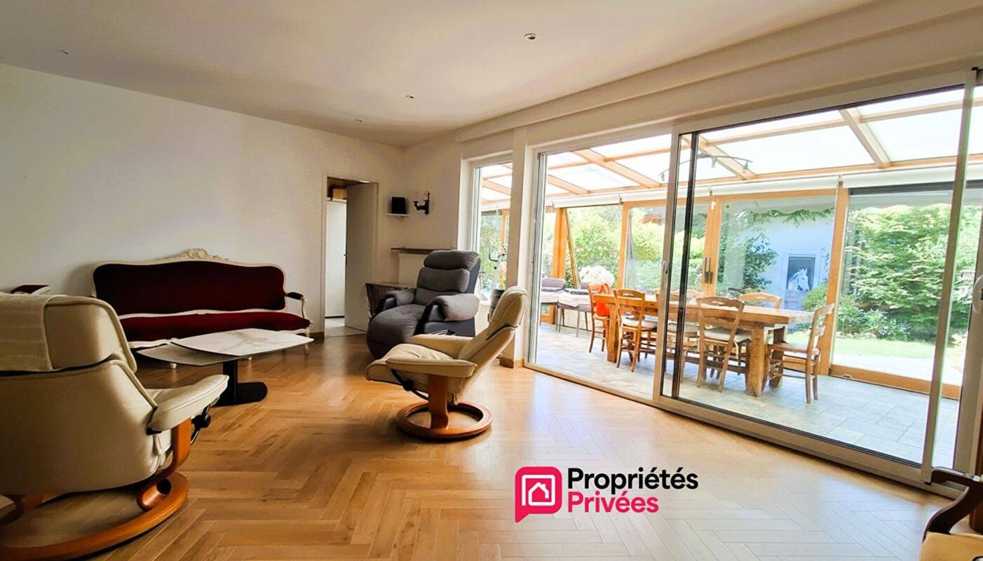 Maison 7 pièces 137 m² · à Valenciennes · 136,7 m² · 300 000 €