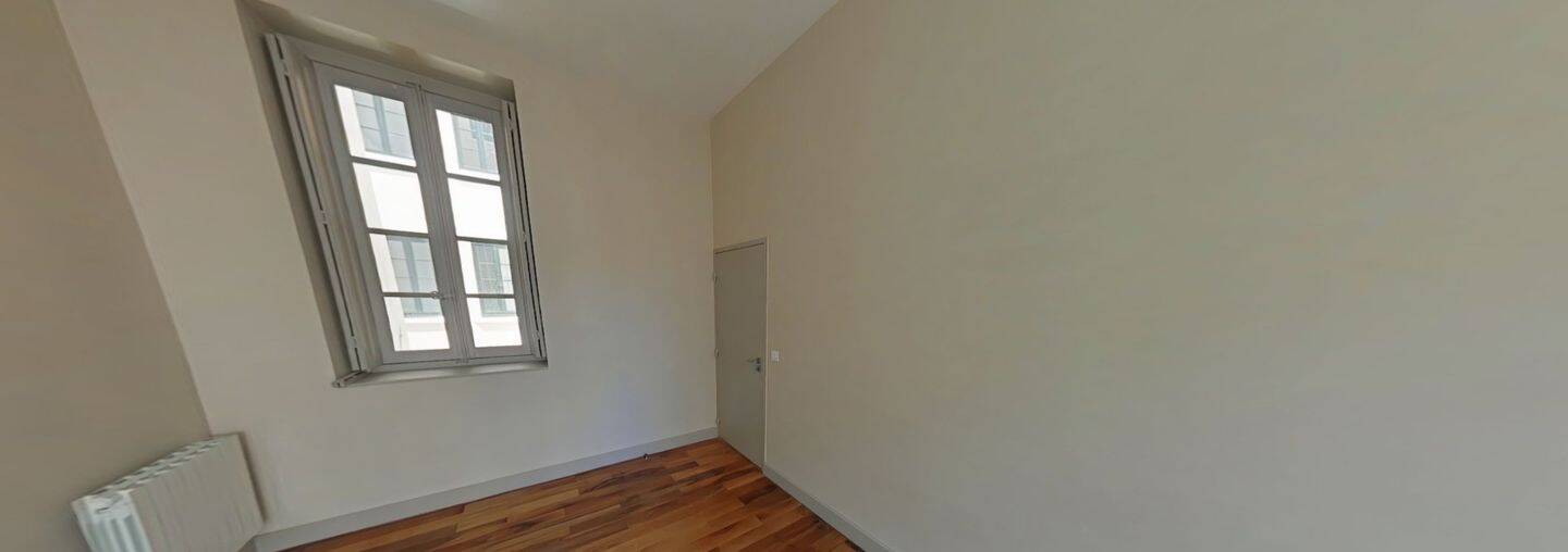 Appartement 4 pièces — 16