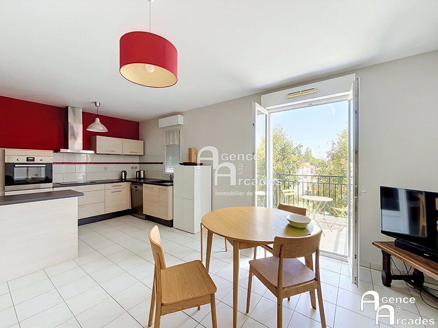 Maison 3 pièces 66 m² · à Saint-Sulpice-Et-Cameyrac · 66,4 m² · 900 €/mois