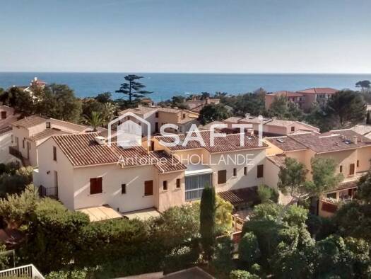 Appartement à vendre 598 000 € 3 pièces 2 chambres 71 m² Étage 3/4 Saint Aygulf Fréjus 83370