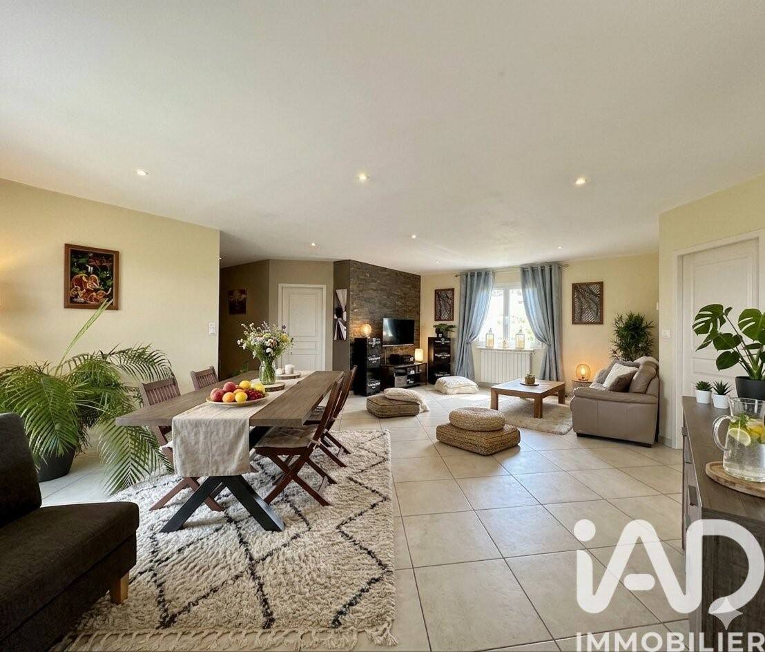 Maison 5 pièces 146 m² · à Giroussens · 146 m² · 336 000 €