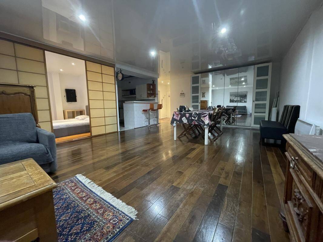Appartement 2 pièces 76 m² · à Marseille 7ème Arrondissement · 76 m² · 1 100 €/mois