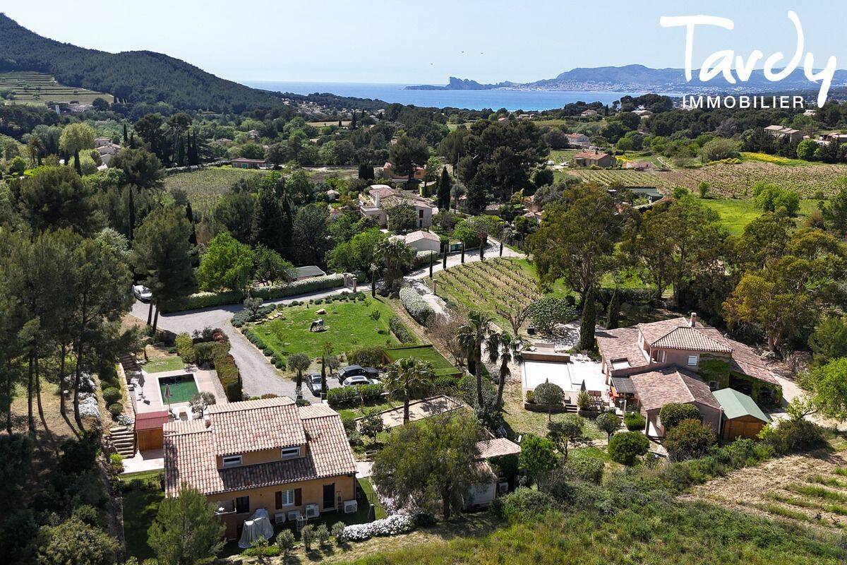 Maison 11 pièces 420 m² · à Saint-Cyr-sur-Mer · 420 m² · 2 790 000 €