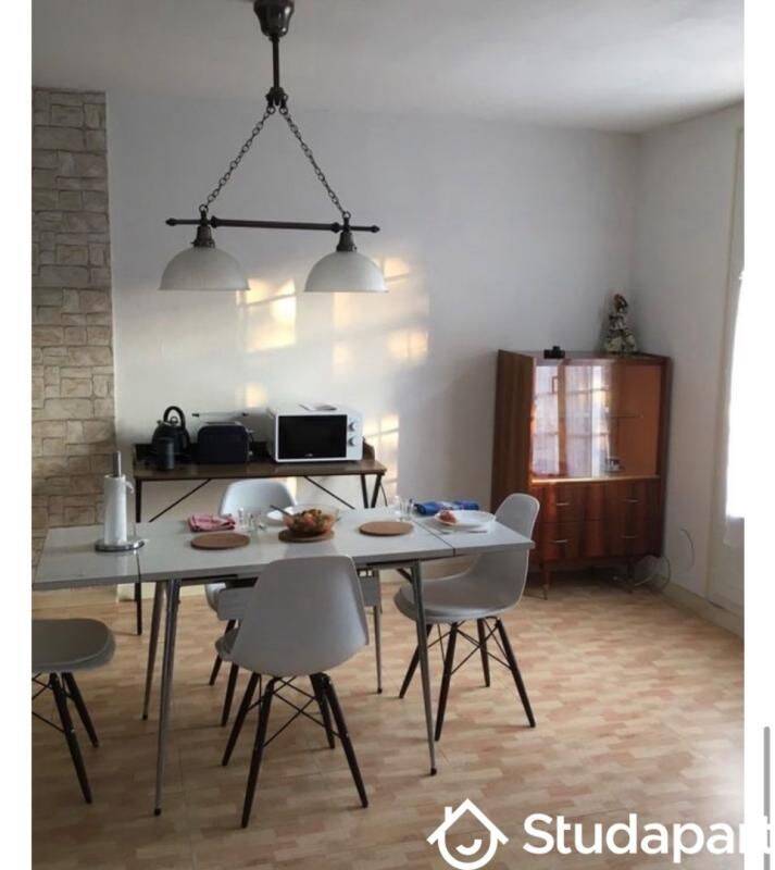 1 pièce 12 m² · à Castres · 12 m² · 350 €/mois