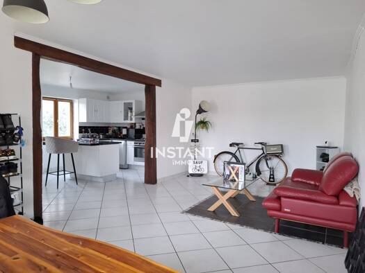 Maison à vendre 285 000 € 4 pièces 3 chambres 92 m² 143 m² de terrain Grosbois Villecresnes 94440