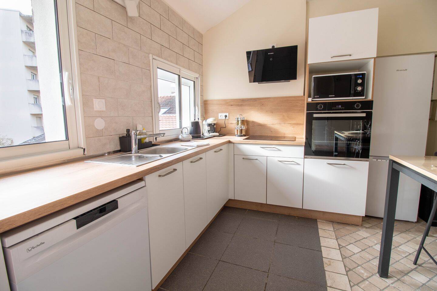 A louer, spacieux duplex neuf et équipé + clim, quartier Jouvence, 87,8 m² carrez et 112,99 m² au sol — 20