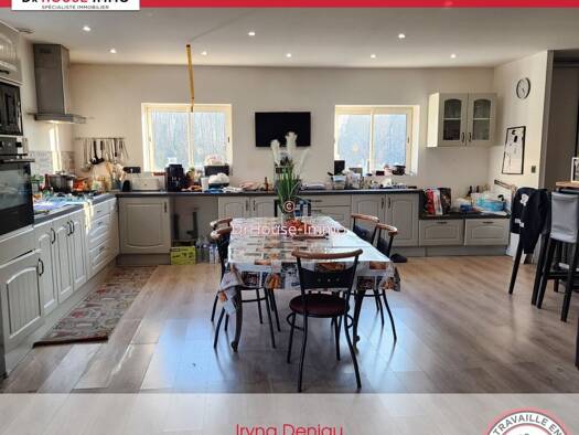 Immeuble à vendre 250 000 € 1 023 m² Buzançais 36500