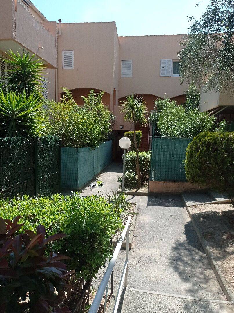 Appartement 1 pièce 24 m² · à Saint-Cyr-sur-Mer · 23,8 m² · 745 €/mois