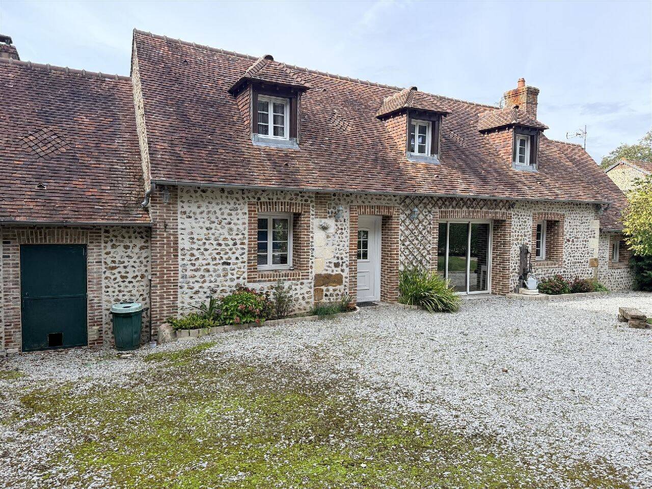Maison 5 pièces 105 m² · à L'Aigle · 105 m² · 190 000 €