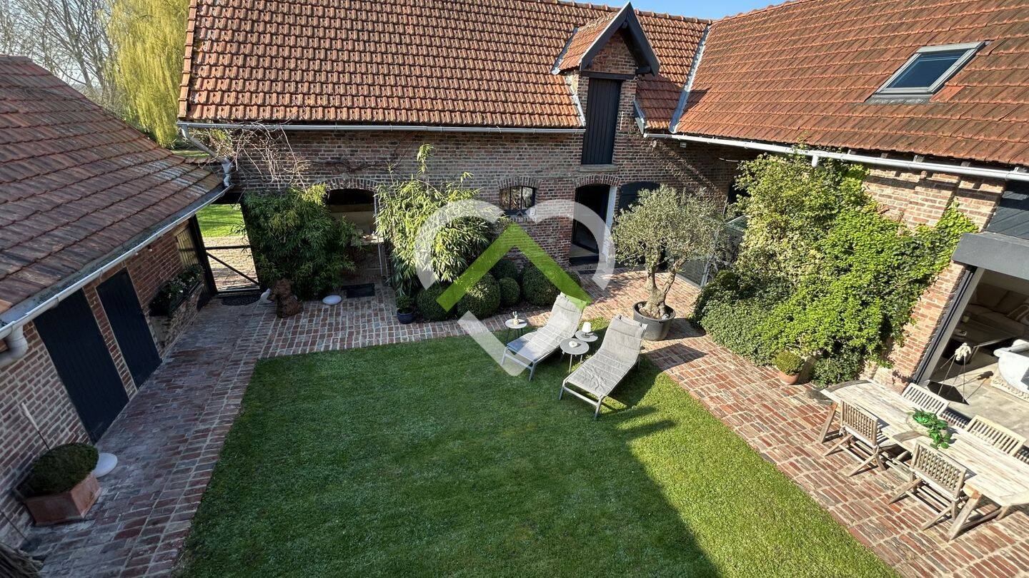 Maison 6 pièces 241 m² · à Erquinghem-Lys · 241,2 m² · 799 000 €