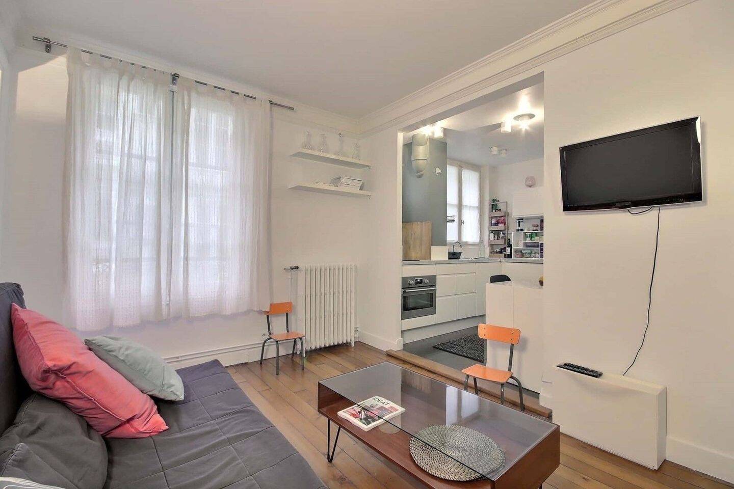 Appartement 1 pièce 34 m² · à Paris 18ème Arrondissement · 34 m² · 1 535 €