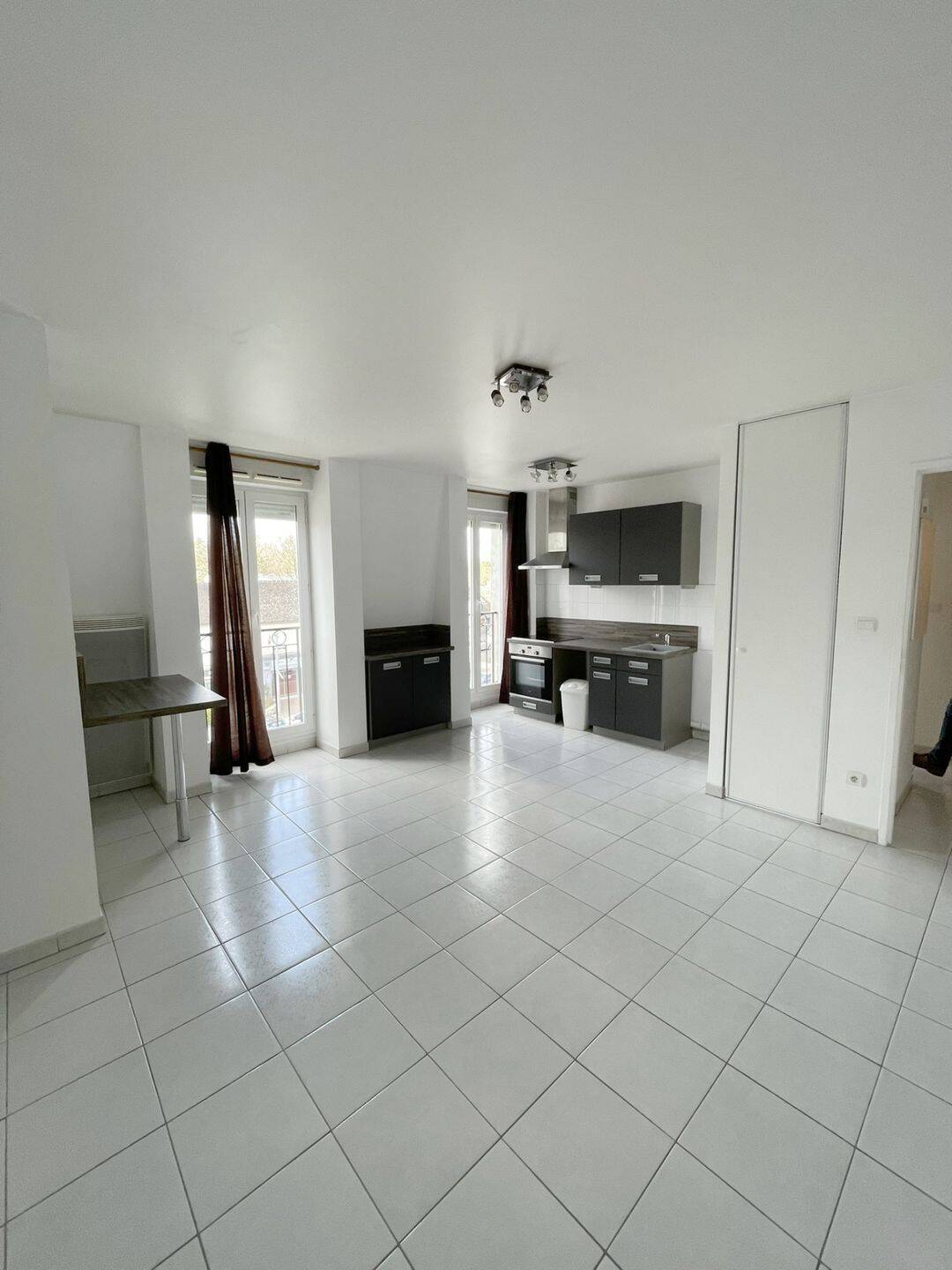 Appartement 2 pièces 38 m² · à Lamorlaye · 37,7 m² · 842 €/mois