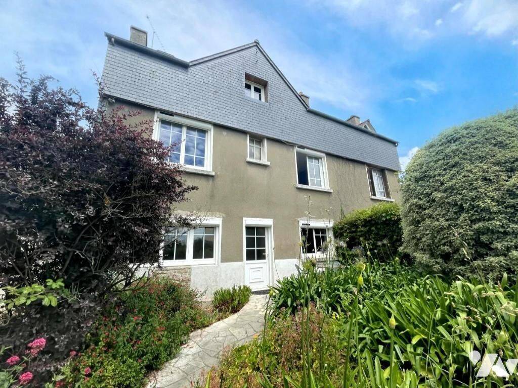 Maison 8 pièces 155 m² · à Ploubazlanec · 155 m² · 270 900 €