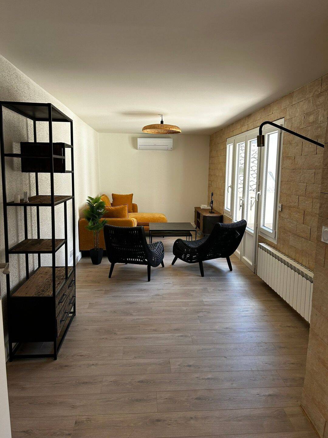 Appartement 7 pièces 170 m² · à Valence · 170 m² · 1 230 €
