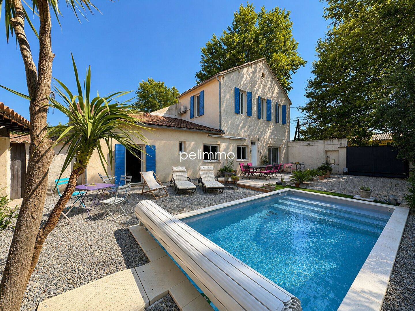 Maison 4 pièces 119 m² · à Eyguières · 118,9 m² · 409 900 €