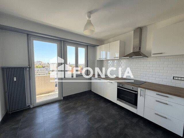 Appartement 3 pièces 80 m² · à Mulhouse · 79,7 m² · 985 €/mois