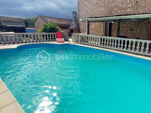 Maison à vendre 180 000 € 11 pièces 6 chambres 236 m² 952 m² de terrain Le Garric 81450