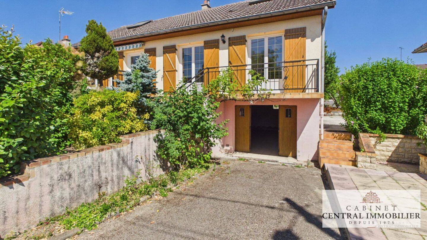 Maison 5 pièces 108 m² · à Saint-Just-Sauvage · 108,4 m² · 168 000 €