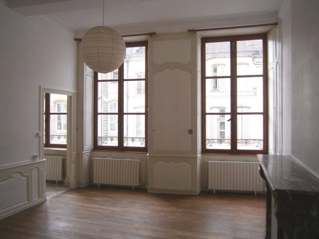 Appartement 2 pièces 56 m² · à Neufchâteau · 56 m² · 395 €/mois