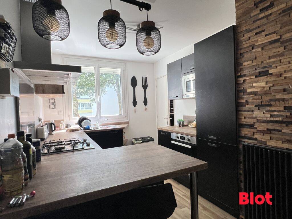 Appartement 4 pièces 74 m² · à Rennes · 73,5 m² · 210 000 €