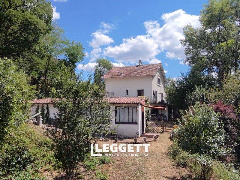 Maison 8 pièces 209 m² · à Nontron · 209 m² · 265 000 €