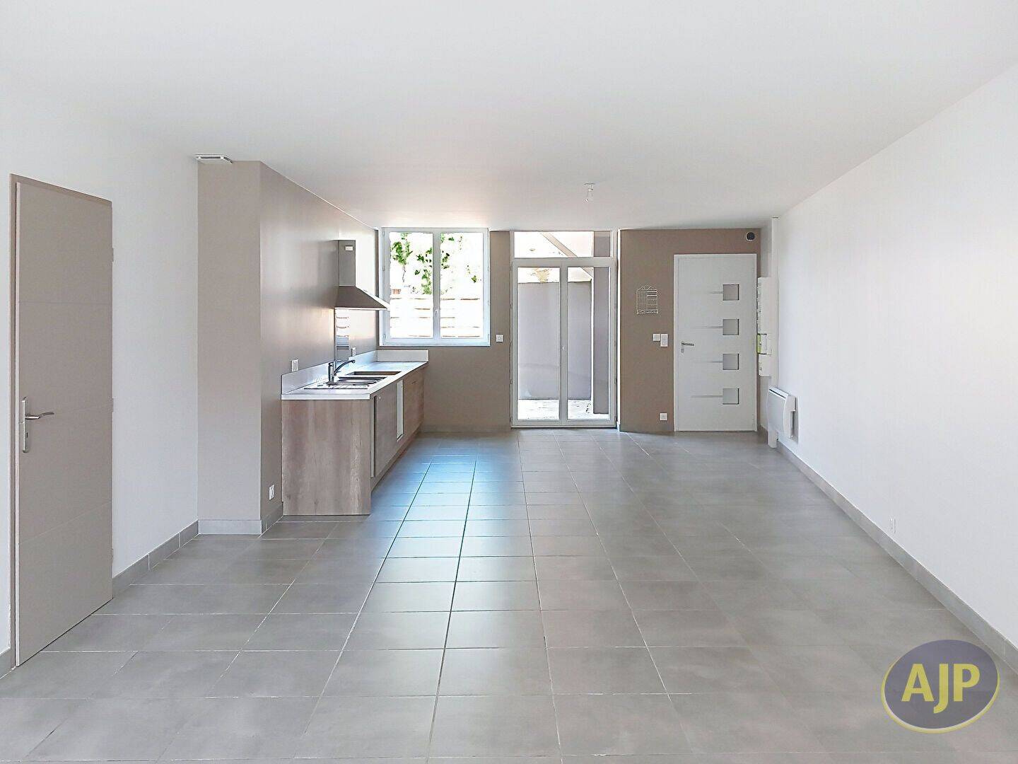 Appartement 5 pièces 116 m² · à Lesparre-Médoc · 116 m² · 134 200 €