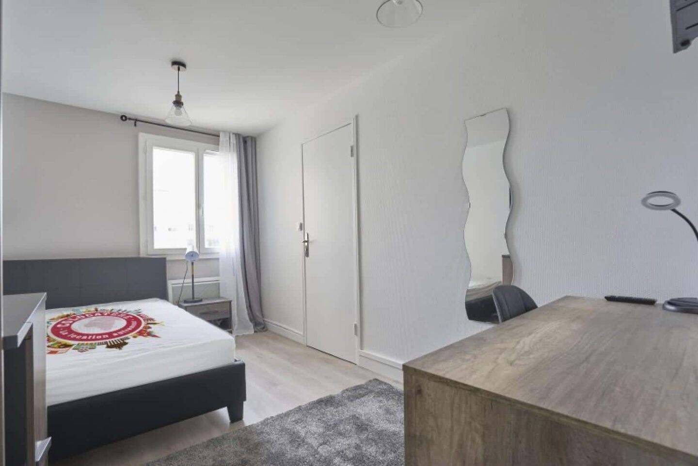 Chambre 3 - CAZENEUVE - Colocation — 1
