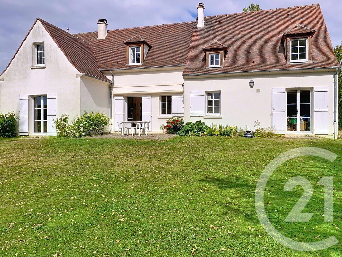 Maison 9 pièces 160 m² · à Senlis · 160 m² · 495 000 €