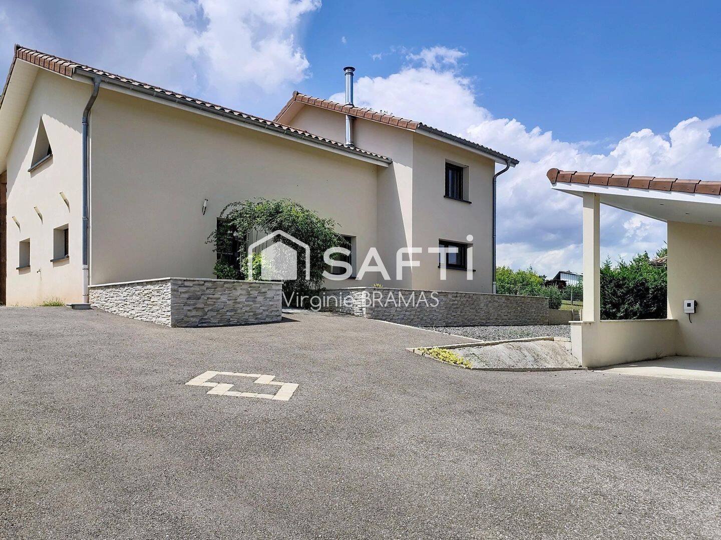 Maison 5 pièces 134 m² · à Crêches-sur-Saône · 134 m² · 349 000 €