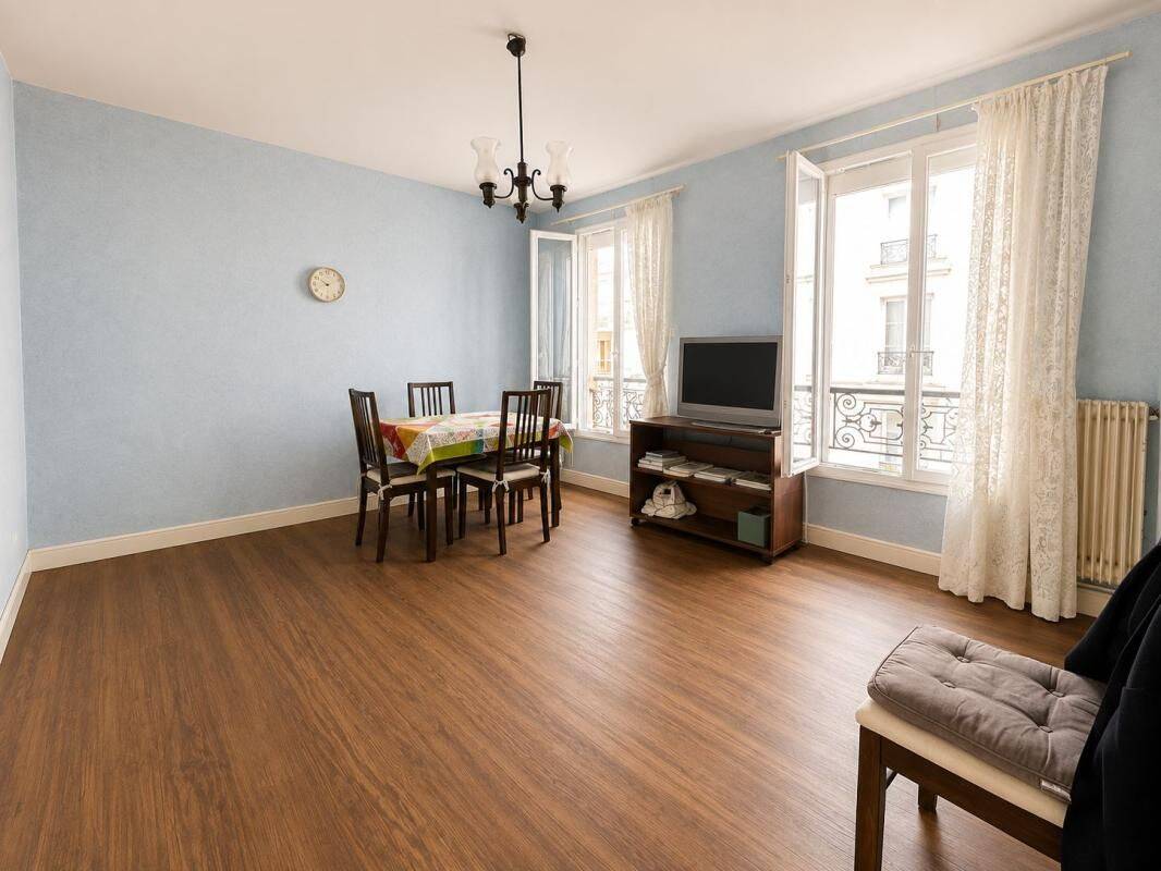 Appartement 3 pièces 43 m² · à Paris 18ème Arrondissement · 43 m² · 315 000 €