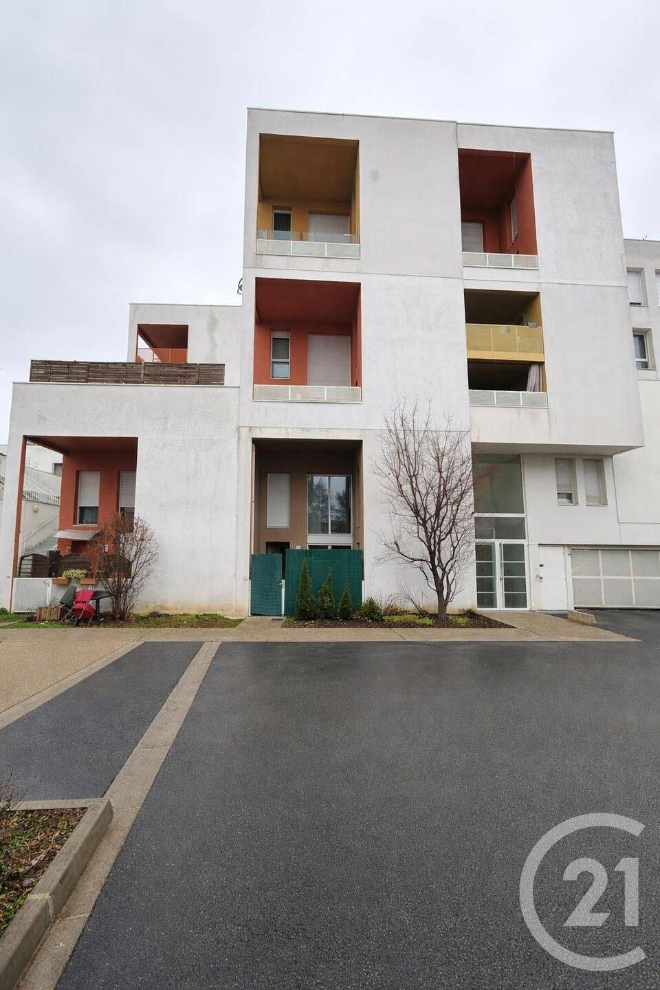 Appartement 3 pièces 64 m² · à Stains · 64,2 m² · 195 000 €