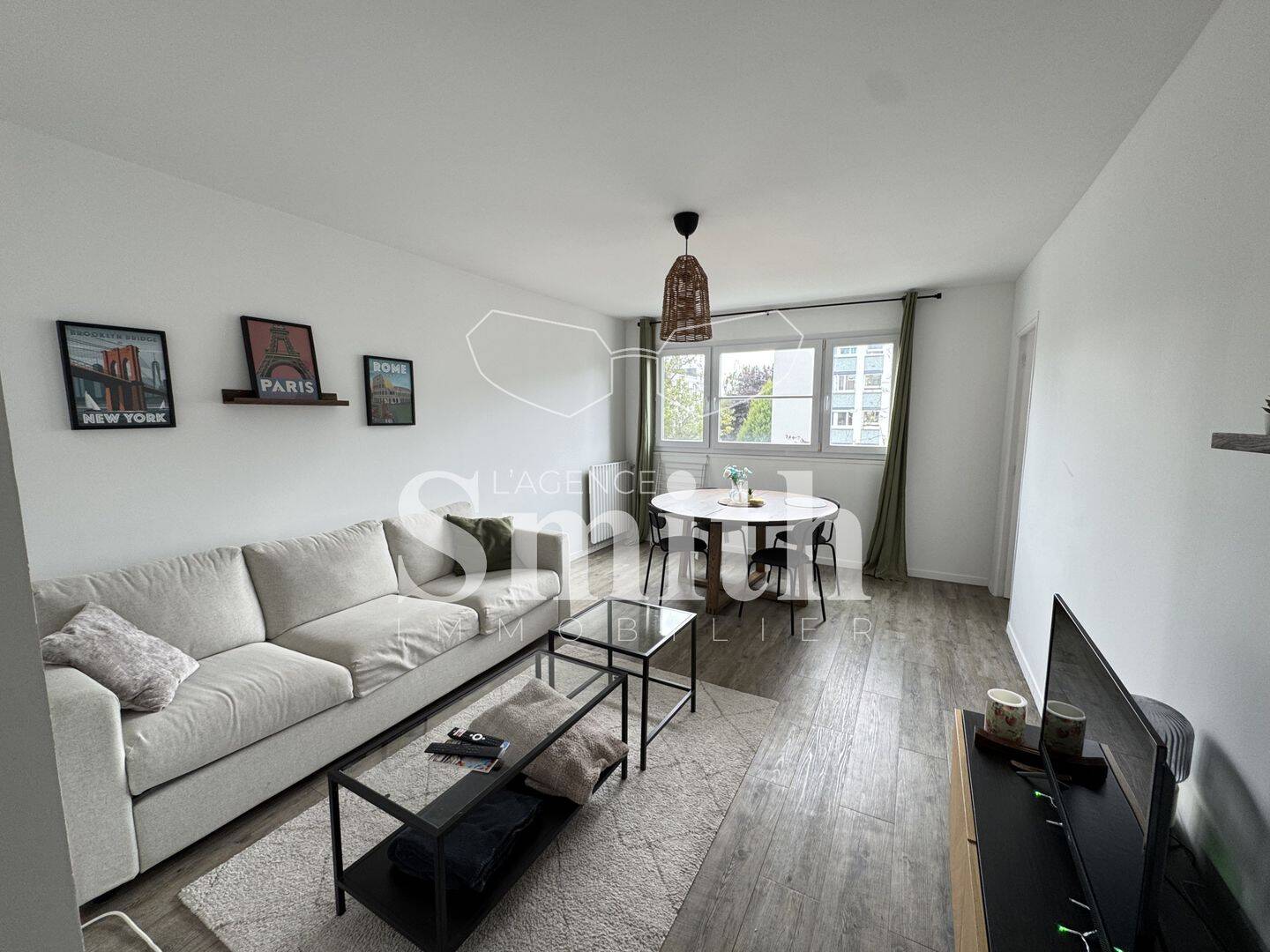 5 pièces 82 m² · à Mont-Saint-Aignan · 82,1 m² · 400 €