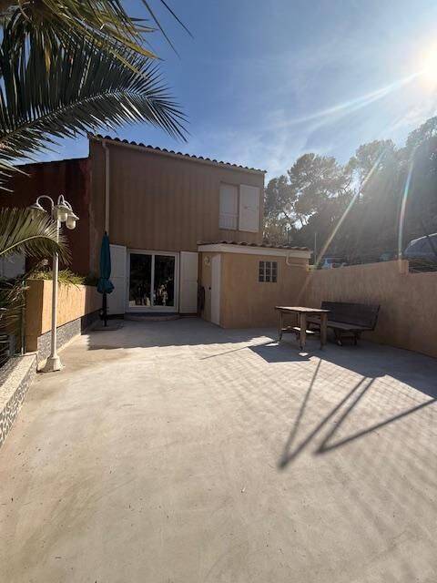 Maison 4 pièces 69 m² · à Hyères · 68,5 m² · 379 000 €