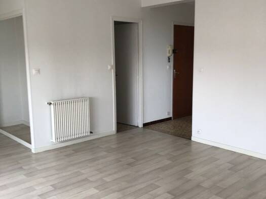 Appartement à louer 579 € 2 pièces 44 m² Étage 2/3 dès le 30/04/2026 Beaufort Agglomération Beaufort-en-Anjou 49250