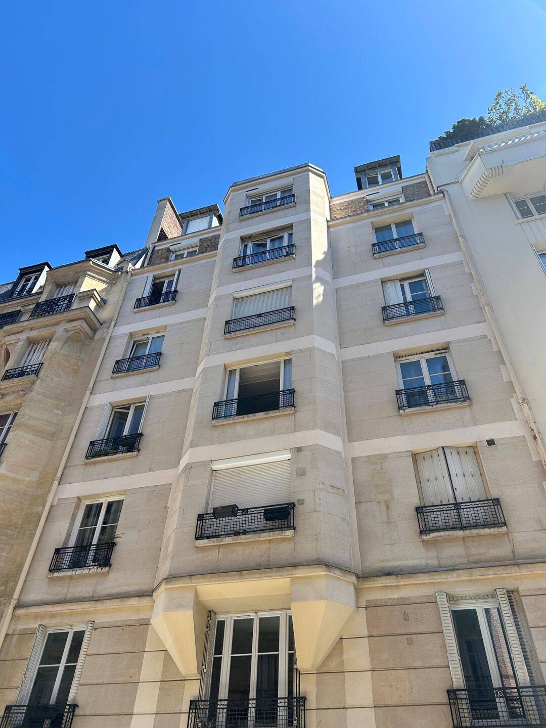 Appartement 1 pièce 12 m² · à Paris 15ème Arrondissement · 12 m² · 144 000 €