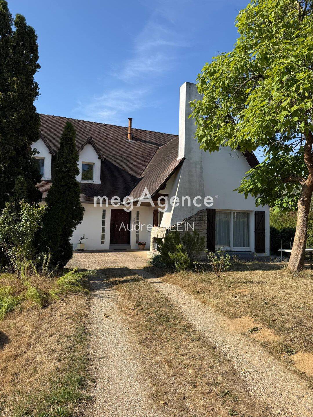 Maison 6 pièces 210 m² · à Villeneuve-sur-Yonne · 210 m² · 210 000 €