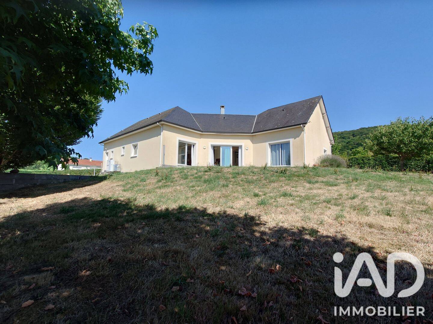 Maison 6 pièces 151 m² · à Montsérié · 151 m² · 280 000 €