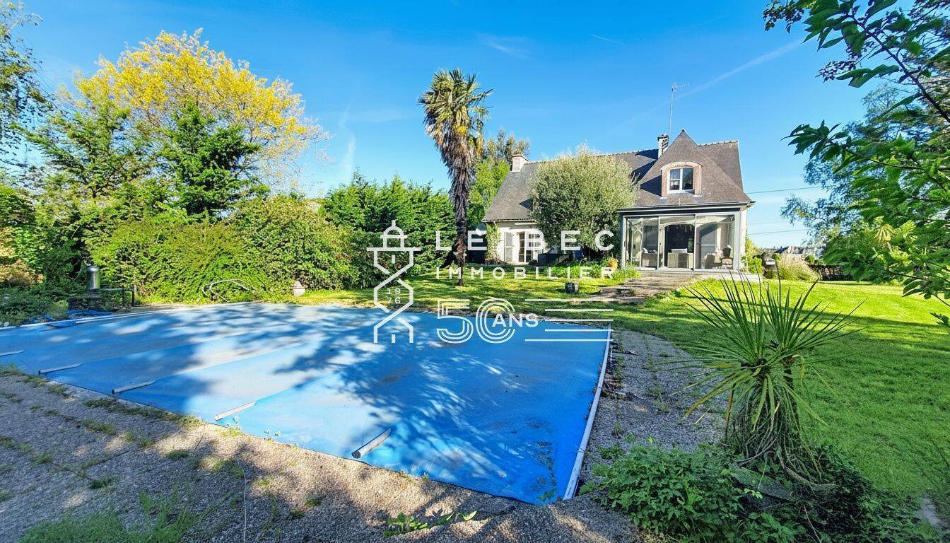 Maison 6 pièces 220 m² · à Cléguer · 220 m² · 441 000 €