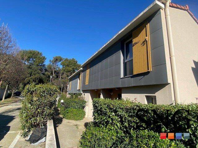 Maison 2 pièces 40 m² · à Marseille 11ème Arrondissement · 40 m² · 883 €